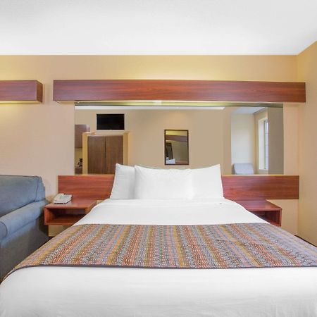 Microtel Inn & Suites By Wyndham Kannapolis/Concord Exterior photo
